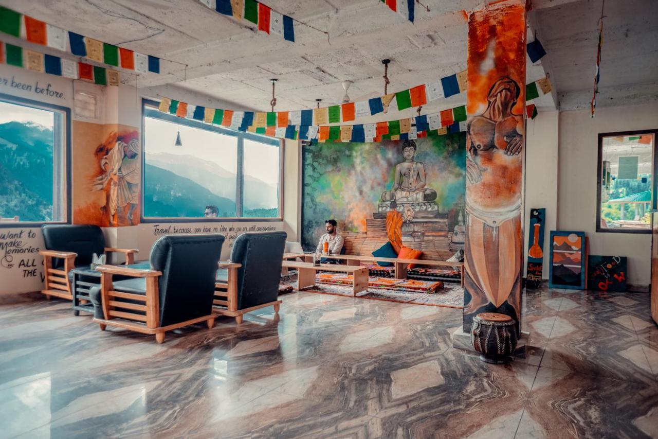 Cafe Monkbase- Food And Stay Manāli Zewnętrze zdjęcie